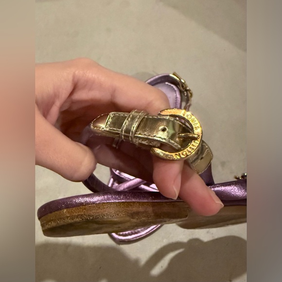 Authentic Louis Vuitton metallic sandals US 5.5 - Picture 9 of 10